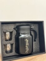 A distinctive coffee pot<br><div id="simple-translate" class="simple-translate-system-theme"><div><div class="simple-translate-button isShow" style="background-image: url('chrome-extension://ibplnjkanclpjokhdolnendpplpjiace/icons/512.png'); height: 22px; width: 22px; top: 18px; left: 102px;"> </div><div class="simple-translate-panel " style="width: 300px; height: 200px; top: 0px; left: 0px; font-size: 13px;"><div class="simple-translate-result-wrapper" style="overflow: hidden;"><div class="simple-translate-move" draggable="true"> </div><div class="simple-translate-result-contents"><p class="simple-translate-result" dir="auto"> <br></p><p class="simple-translate-candidate" dir="auto"> <br></p></div></div></div></div></div> - Image 6