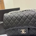 حقيبة يد نسائية