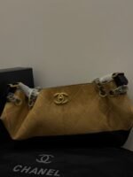 حقيبة يد نسائية