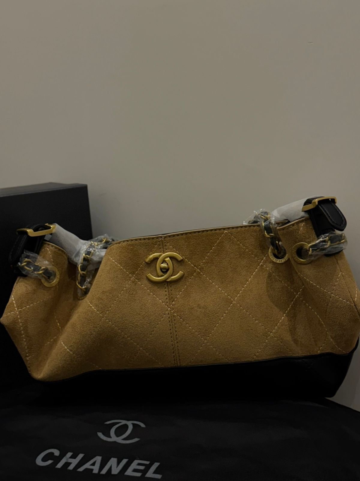 photo-2026-01-28-21-10-41-2 حقيبة يد نسائية - الصورة 1