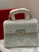 حقيبة يد نسائية