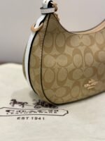 ⁦حقيبة يد نسائية⁩ - الصورة ⁦4⁩