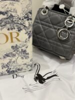 ⁦حقيبة يد نسائية⁩ - الصورة ⁦3⁩