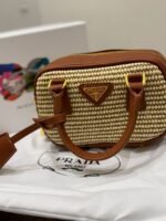 ⁦حقيبةً يد نسائية⁩ - الصورة ⁦9⁩